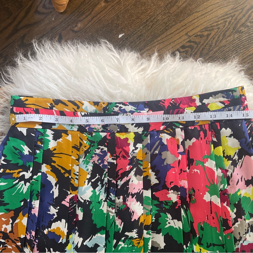 J. Crew Skirt, 100% Silk, Pockets, Multi-Colored Abstract Floral, EUC - Picture 6 of 10